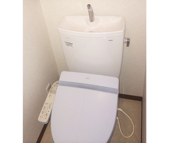 トイレ工事　after