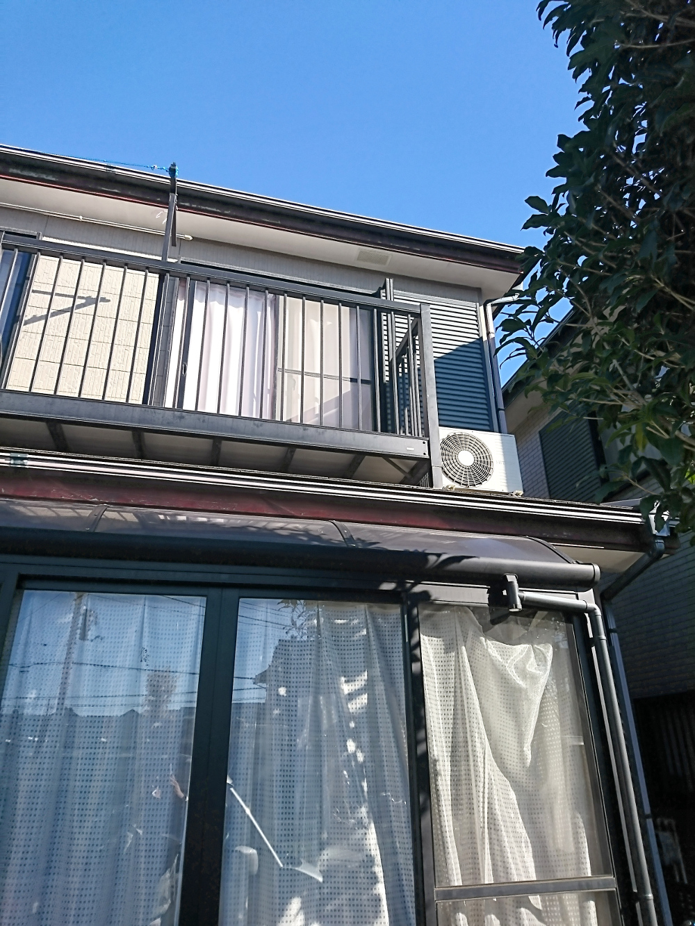 外壁・屋根塗装工事　before