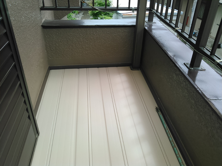 バルコニー防水補修及びFRP防水処理工事　after
