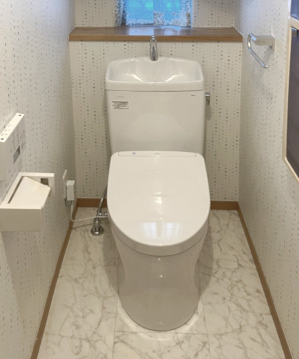 トイレ工事　after