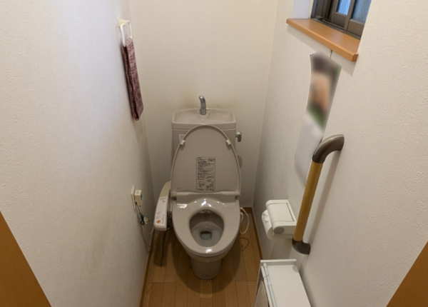 トイレ工事　before