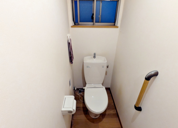 トイレ工事　before