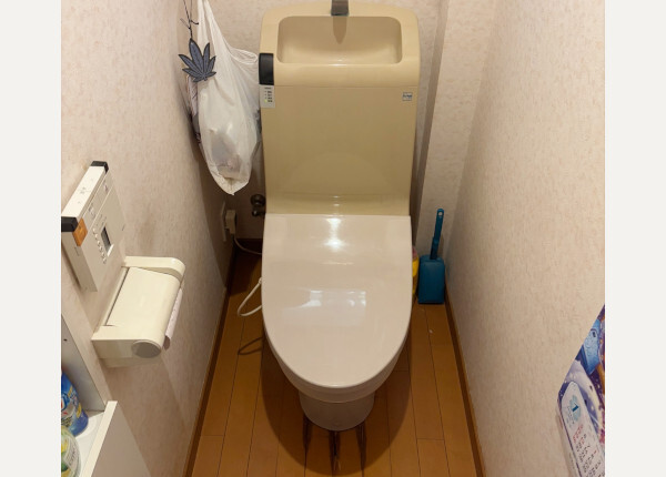 トイレ工事　before