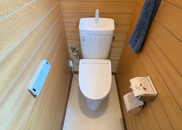 トイレ工事　after