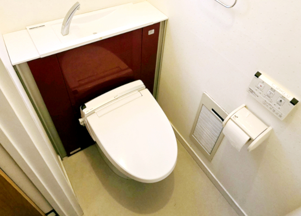 トイレ工事　before
