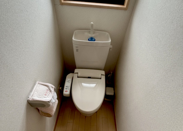 トイレ工事　before