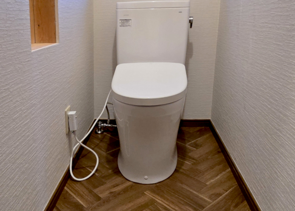 トイレ工事　after