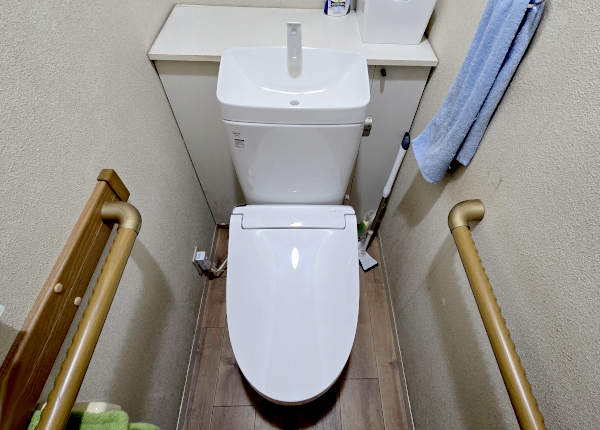 トイレ工事　after