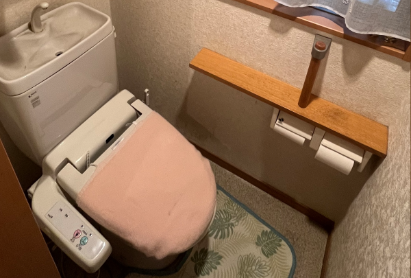 トイレ工事 before